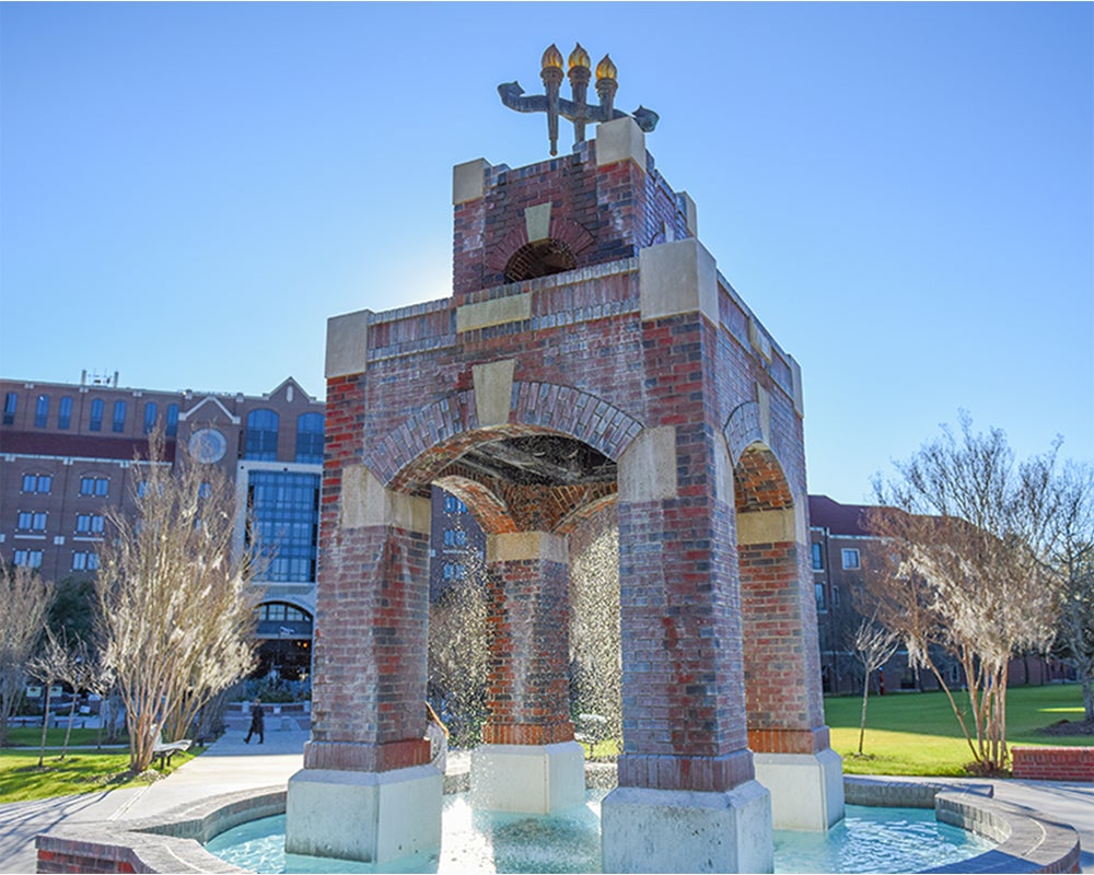 Image of fountain on FSU's campus